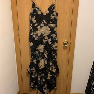 Lulu’s Darling Daylily Black Floral Print High-Low Maxi Dress